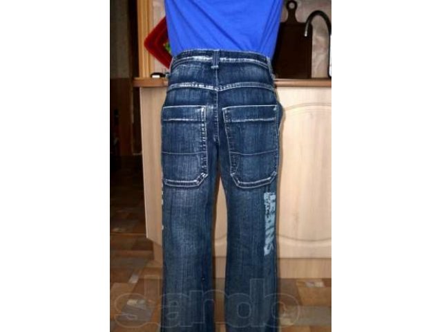 Джинсы на мальчика 9-12 лет, размер 34/140, длина 85см., б.у. в отличном состоянии, почти не носились - ребенок вырос. 500 руб. в городе Мурманск, фото 2, Мурманская область