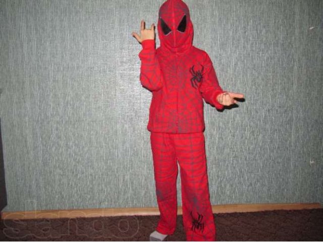 Продам костюм человек паук в городе Красноярск, фото 1, стоимость: 3 000 руб.