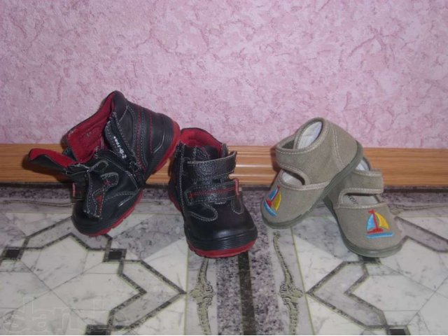 Демисезонные ботинки и туфельки на первые шаги в городе Каменск-Уральский, фото 1, стоимость: 150 руб.