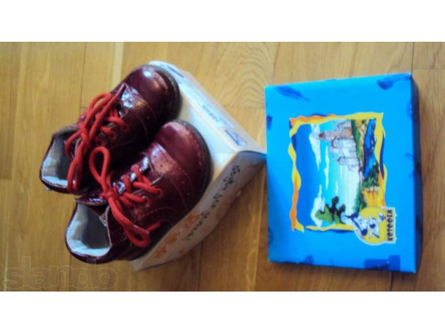 продам ботинки на девочку в городе Домодедово, фото 1, стоимость: 400 руб.