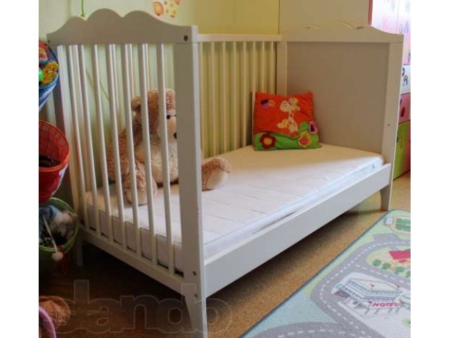 Кроватка для малыша IKEA вместе с матрасом в городе Петрозаводск, фото 1, стоимость: 4 500 руб.