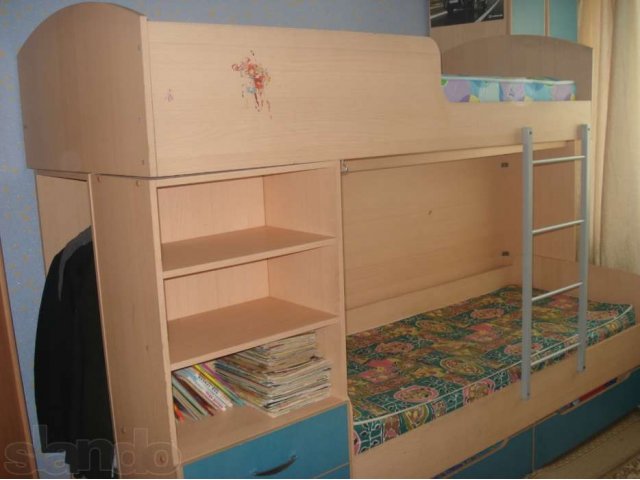Продам детскую двухъярусную кровать в городе Комсомольск-на-Амуре, фото 1, стоимость: 17 500 руб.