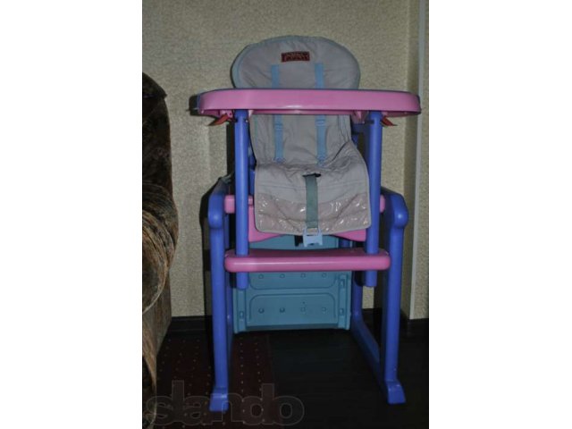 Детский стульчик для кормления в городе Сургут, фото 1, стоимость: 2 000 руб.