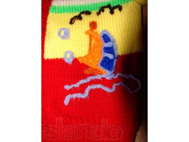 Продам на девочку кофту теплую яркую красно-желтую с рукавами «реглан» в городе Находка, фото 5, Приморский край