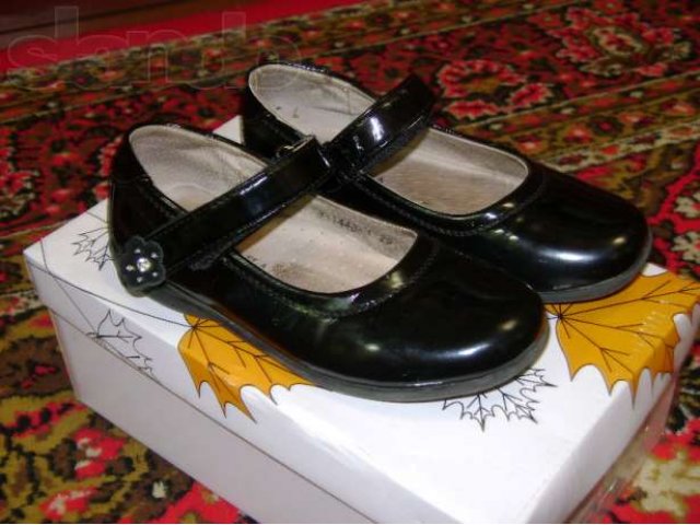 Туфли для девочки школьные в городе Ростов-на-Дону, фото 1, стоимость: 400 руб.