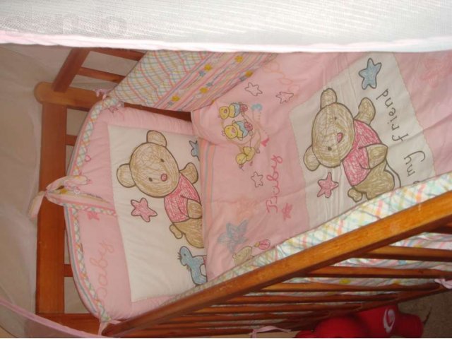 Продам комплект в детскую кроватку в городе Саранск, фото 1, стоимость: 1 550 руб.