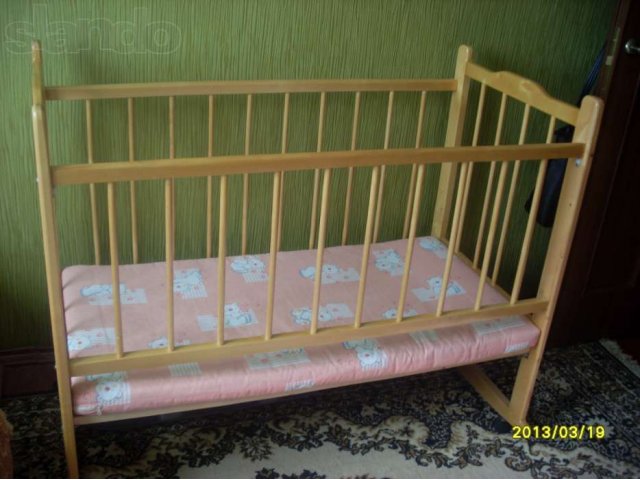 Продам  детскую кроватку в городе Короча, фото 1, стоимость: 3 000 руб.