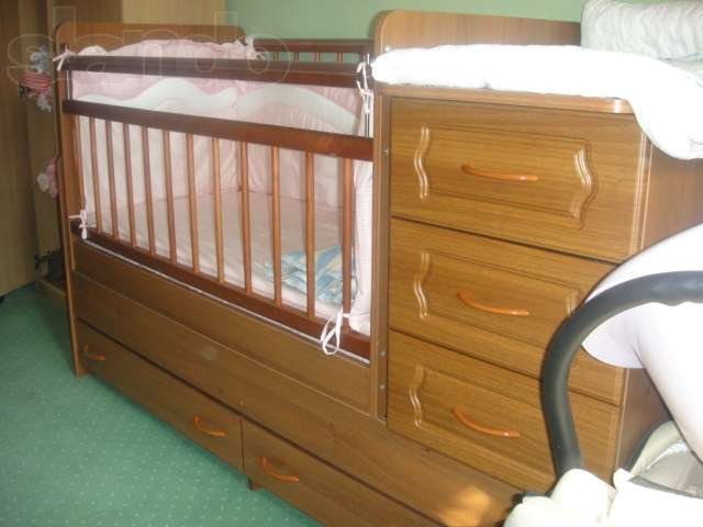 продам кровать,и в подарок матрас в городе Хабаровск, фото 1, Детская мебель