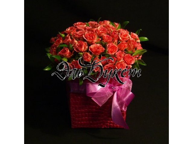 Цветочная композиция  Романтика роз в городе Москва, фото 1, стоимость: 1 600 руб.