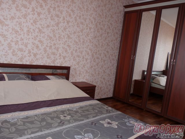 Продам спальный гарнитур в отличном состоянии в городе Тюмень, фото 1, стоимость: 29 000 руб.