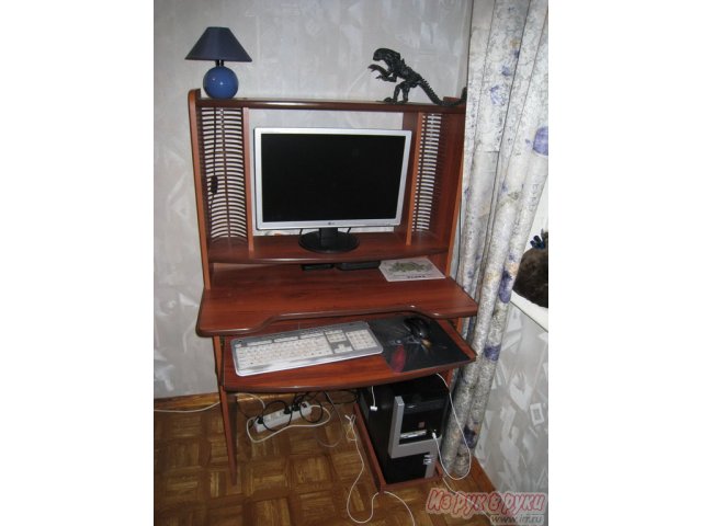 Компьютерный стол в городе Уфа, фото 1, стоимость: 1 000 руб.