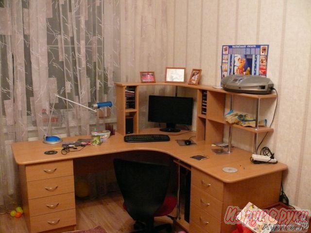 Стол компьютерный в городе Калининград, фото 2, Компьютерные столы и кресла