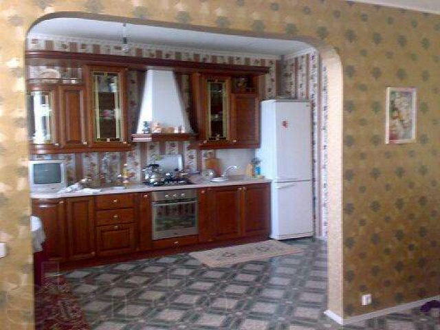Продам 3-х комнатную VIP квартиру Механизаторов 22 в городе Югорск, фото 4, стоимость: 6 500 000 руб.