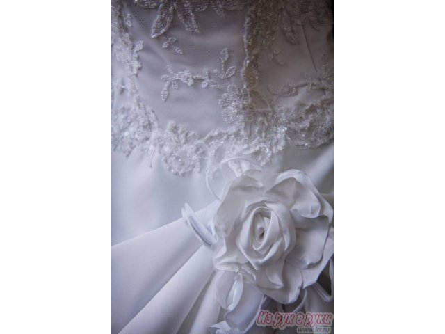 Свадебное платье в городе Псков, фото 2, стоимость: 3 000 руб.
