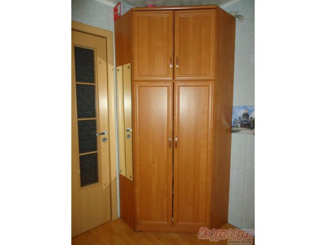 Угловой шкаф в городе Сыктывкар, фото 1, стоимость: 9 000 руб.