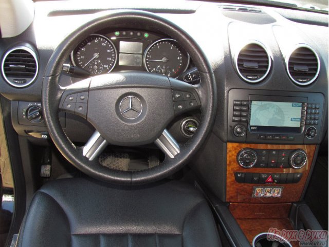 Mercedes ML 320,  внедорожник,  2006 г. в.,  пробег:  85660 км.,  автоматическая,  3 л в городе Москва, фото 7, стоимость: 1 099 000 руб.