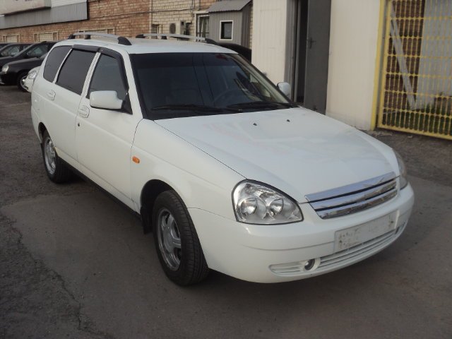 Продается ВАЗ 2171 (Priora),  цвет:  белый,  двигатель: 1.5 л,  98 л. с.,  кпп:  механика,  кузов:  Универсал,  пробег:  57914 км в городе Саратов, фото 1, стоимость: 260 000 руб.