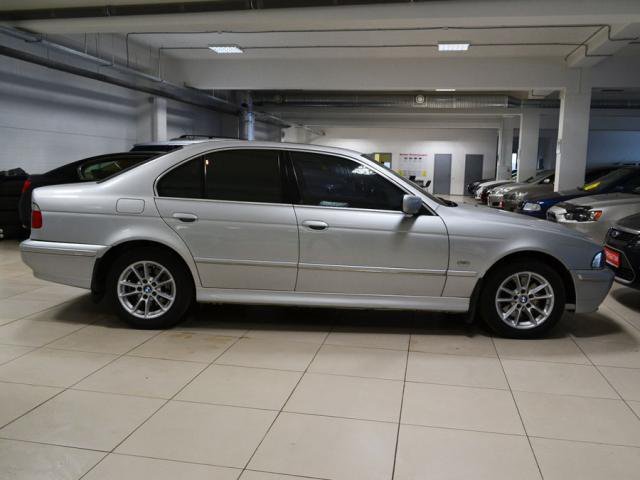 BMW 530,  2002 г. в.,  автоматическая,  2979 куб.,  пробег:  100000 км. в городе Москва, фото 7, стоимость: 419 000 руб.