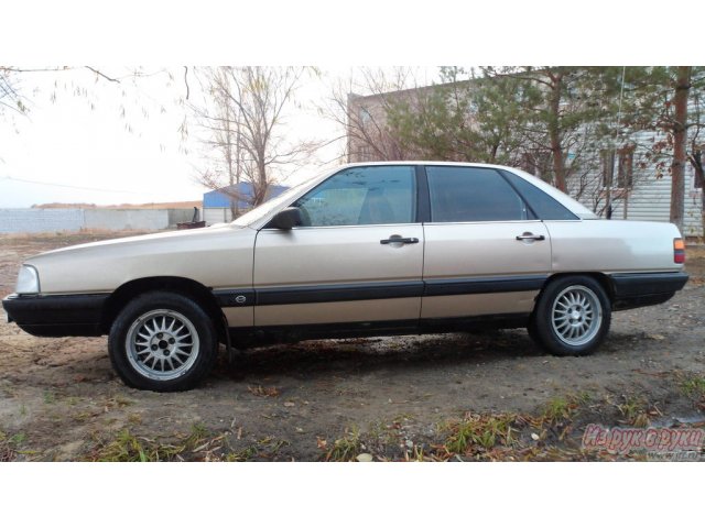 Audi 100,  седан,  1987 г. в.,  пробег:  350000 км.,  механическая,  2.0 л в городе Волгоград, фото 6, стоимость: 95 000 руб.