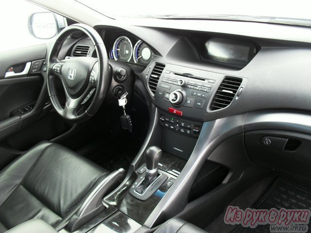 Honda Accord,  седан,  2011 г. в.,  пробег:  44710 км.,  автоматическая,  2.4 л в городе Сургут, фото 3, Ханты-Мансийский автономный округ