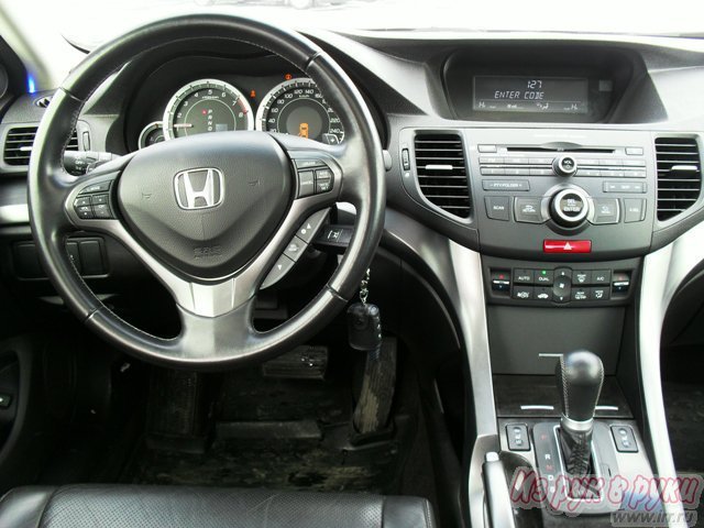 Honda Accord,  седан,  2011 г. в.,  пробег:  44710 км.,  автоматическая,  2.4 л в городе Сургут, фото 4, стоимость: 950 000 руб.