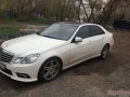 Mercedes E 300,  универсал,  2011 г. в.,  пробег:  32000 км.,  автоматическая,  3 л в городе Оренбург, фото 1, Оренбургская область