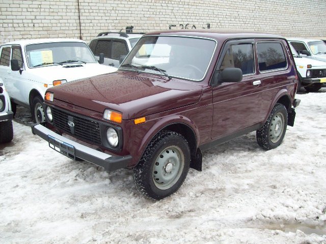Купить б/у Lada (ВАЗ) 2121 (4x4) I Рестайлинг 1.7 MT (83 л.с.) 4WD бензин механи