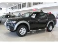 Mitsubishi L 200 2013г.  автомат 2477см.  куб в городе Санкт-Петербург, фото 1, Ленинградская область