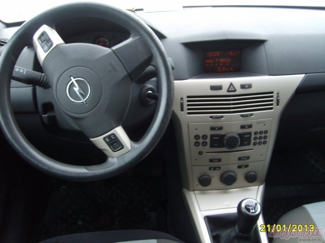 Opel Astra, хэтчбек, 2008 г. в., пробег: 57000 км., механическая, 1.4 л в городе Псков, фото 4, Opel