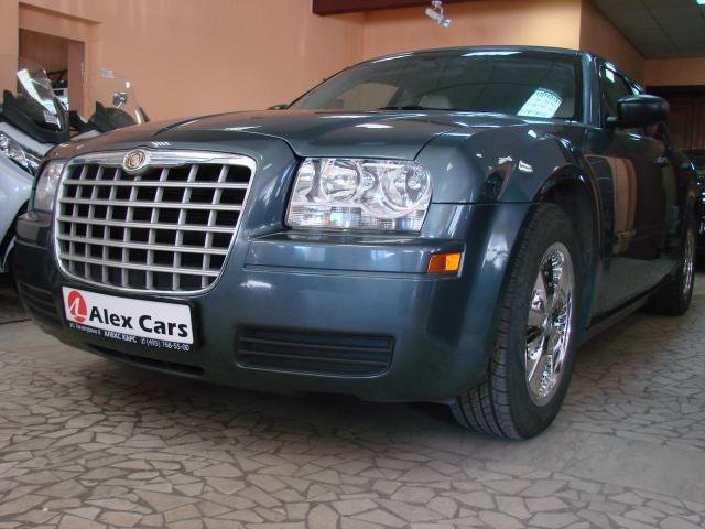 Chrysler 300C,  2005 г. в.,  автоматическая,  2736 куб.,  пробег:  123900 км. в городе Москва, фото 5, Московская область