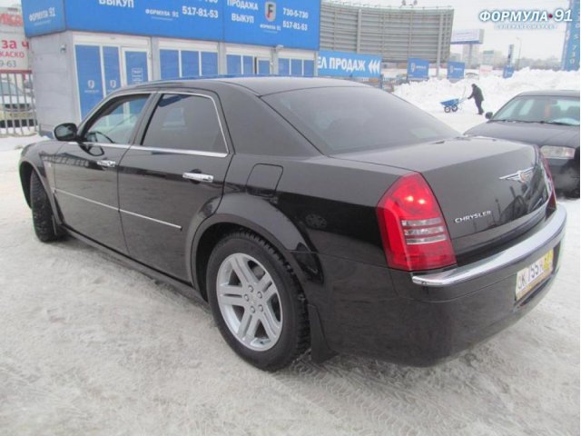 Продаётся Chrysler 300C 2006 г. в.,  2736 см3,  тип двигателя:  бензин карбюратор,  цвет:  черный,  пробег:  103000 км. в городе Москва, фото 8, Московская область