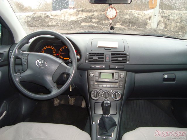Toyota Avensis,  седан,  2008 г. в.,  пробег:  75500 км.,  механическая,  1.8 л в городе Великий Новгород, фото 3, Новгородская область