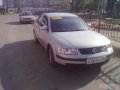Volkswagen Passat,  седан,  2000 г. в.,  пробег:  247000 км.,  механическая,  1.6 л в городе Россошь, фото 1, Воронежская область