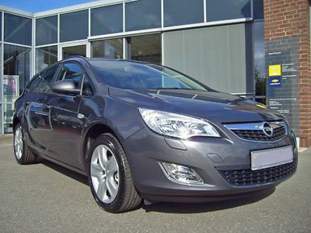 Продается автомобиль Opel Astra 2012 года в городе Москва, фото 1, Opel