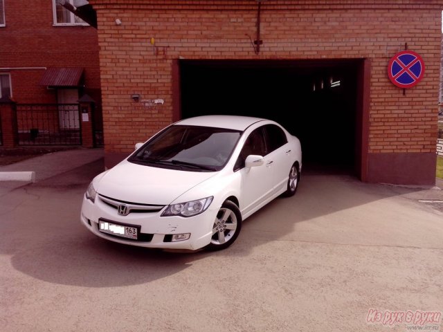 Honda Civic4D,  седан,  2008 г. в.,  пробег:  83000 км.,  автоматическая,  1.8 л в городе Тольятти, фото 4, стоимость: 535 000 руб.