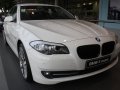 BMW 5 серия,  седан,  2012 г. в.,  механика,  1,997 л,  цвет:  белый в городе Москва, фото 1, Московская область