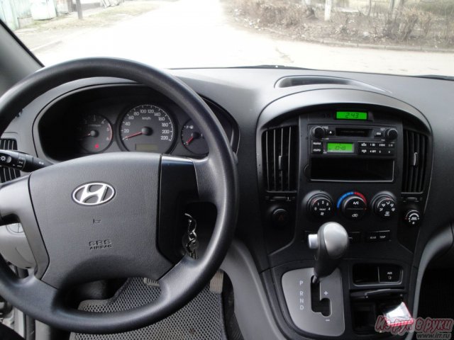 Huanghai Hyundai Grand Starex,  минивэн,  2009 г. в.,  пробег:  50112 км.,  автоматическая,  2.5 л в городе Нальчик, фото 4, Huanghai