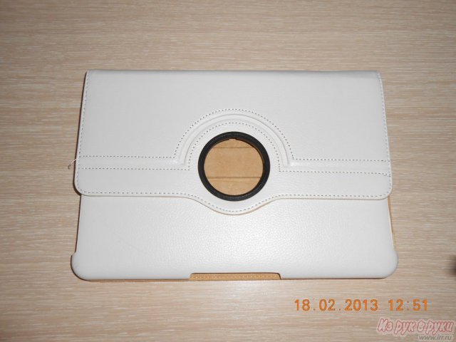 чехол для планшета с экраном 10.1, новый, белого цвета в городе Псков, фото 1, стоимость: 500 руб.