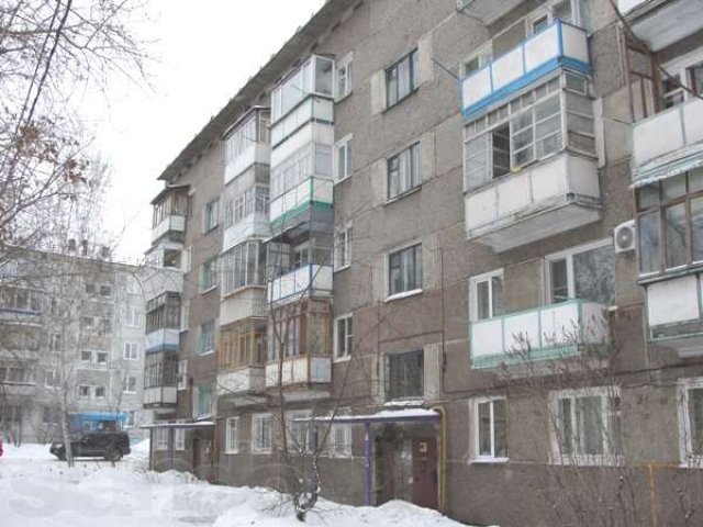 Продам 2 комнатную квартиру в Омске.ул.Авиагородок 7а. в городе Омск, фото 1, Вторичный рынок