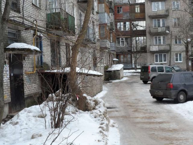 Продается комната г.Волхов в 5 к.кв-ре, ул.Лукьянова в городе Волхов, фото 2, Продажа комнат и долей