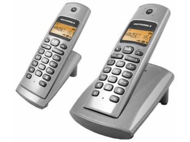 Радио-телефон Motorola D402 Silver в городе Нижний Тагил, фото 1, стоимость: 1 620 руб.