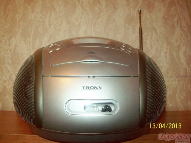 Продам:  CD/кассетная магнитола TRONY T-RCR2004B в городе Саратов, фото 1, стоимость: 1 500 руб.
