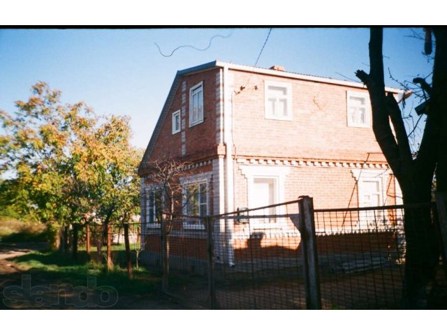 Продам кирпичный дом, 2 этажа в городе Лабинск, фото 1, стоимость: 1 500 000 руб.