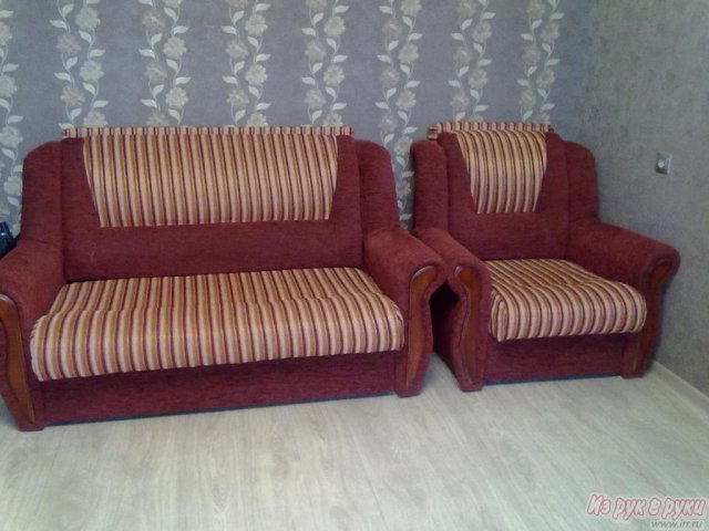 подётся комплект мягкой мебели в городе Новочеркасск, фото 2, Ростовская область