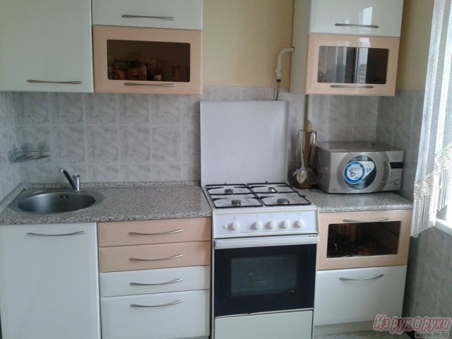Кухонный гарнитур в городе Оренбург, фото 1, стоимость: 15 000 руб.
