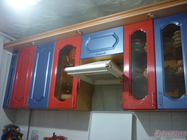 Кухонный гарнитур+барная стойка+вытяжка в городе Чебоксары, фото 6, стоимость: 25 000 руб.