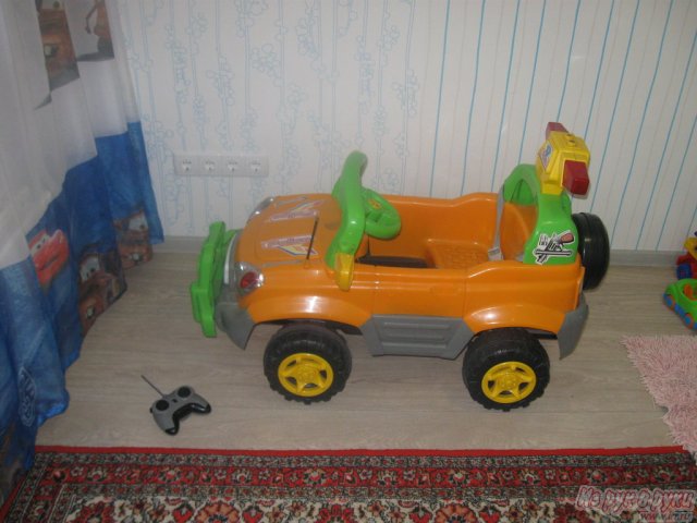 Автомобиль на аккумуляторе в городе Тольятти, фото 3, Другие детские товары