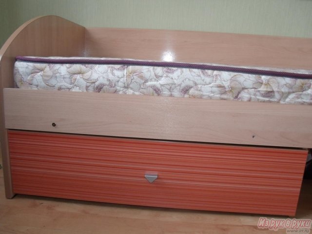 Односпальная кровать в городе Хабаровск, фото 1, стоимость: 3 000 руб.