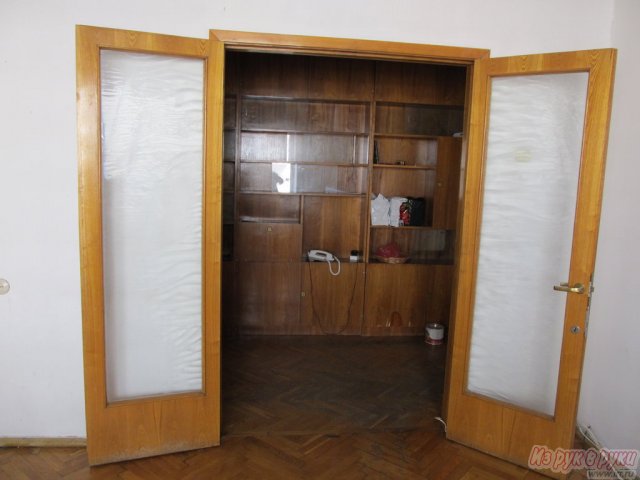 Дверь распашная в городе Москва, фото 2, стоимость: 2 000 руб.