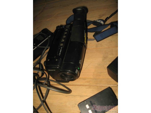 Продам:  видеокамера Sony CCD-TR340E в городе Батайск, фото 4, стоимость: 1 000 руб.